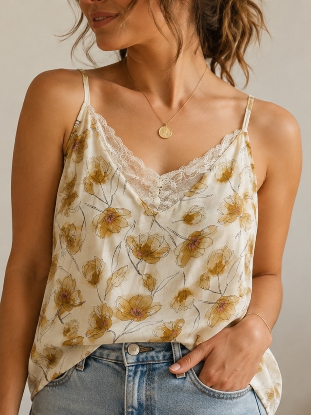 POL Lace Trim Floral Cami Top - Cream/Gold Size Small